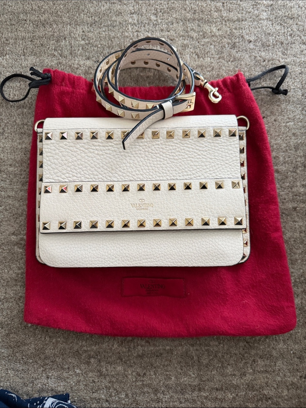 Valentino Rockstud crossbody front handle in Ecru